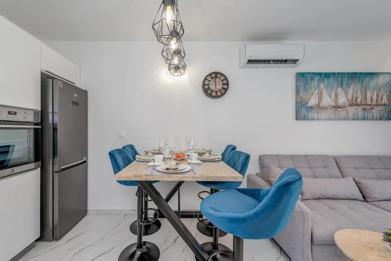 Luxury Apartment Giga Сплит 0*,